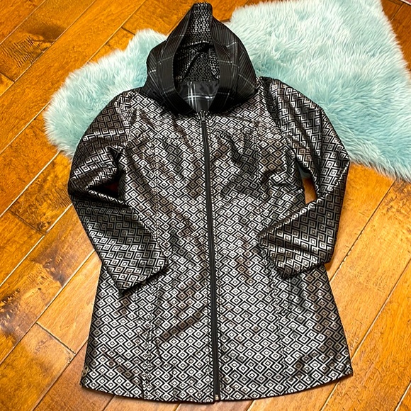 UBU reversible rain coat/ windbreaker coat - Picture 1 of 8